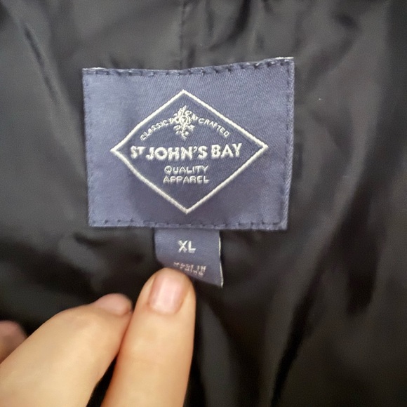 St. John bay heavy Women's Black Quilted very Long Coat elastic straps inside - Picture 7 of 7